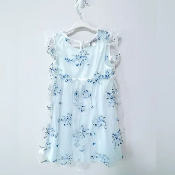 Pippa & Julie Dresses | Pippa & Julie Dress | Color: Blue/White | Size: 4g | Leeesareeesa's Closet